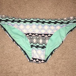 Teal patterned bathing suit bottoms!!